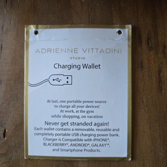 Adrienne Vittadini Pink Women's Charging Wallet - Picture 9 of 14